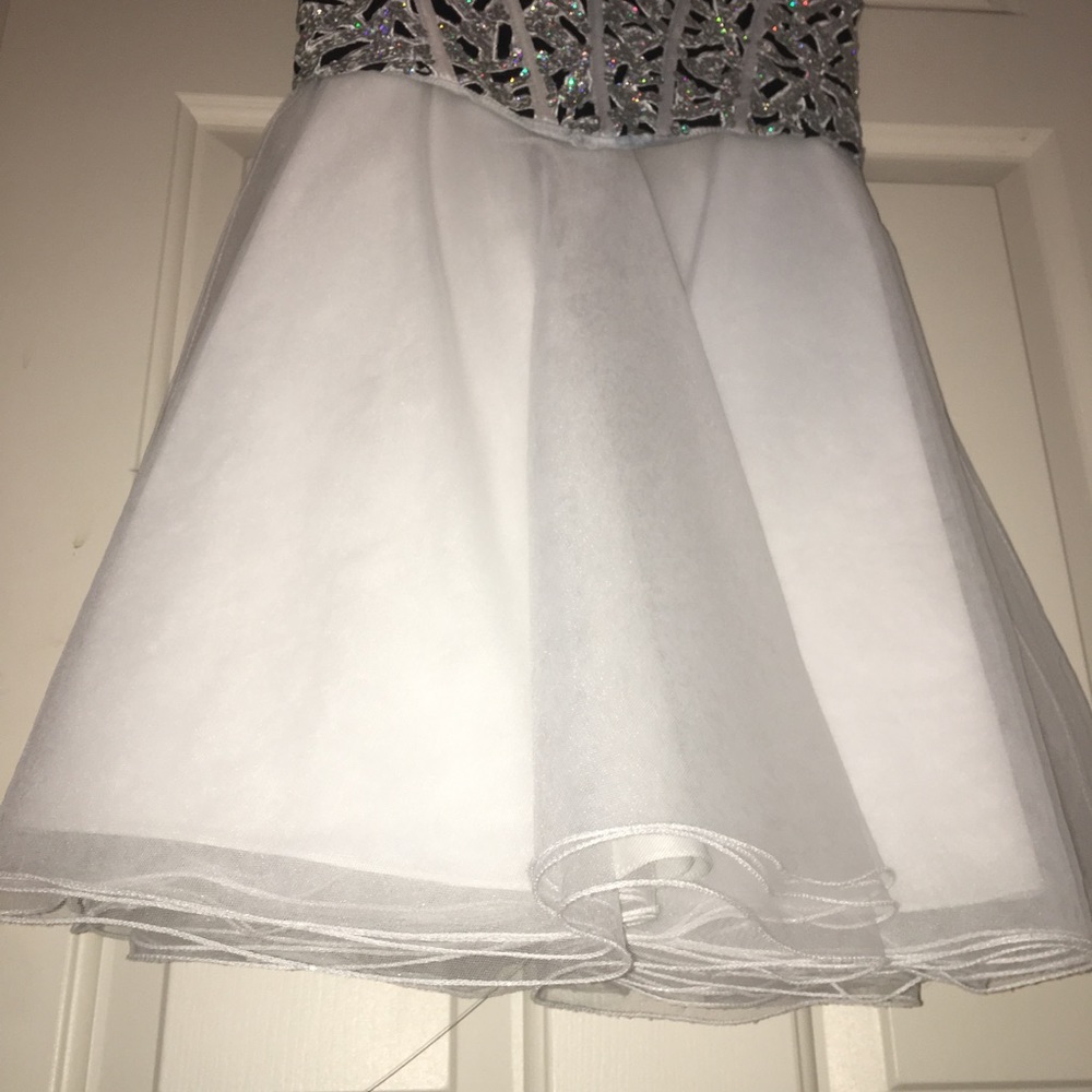 Prom Short Strapless Sweetheart Sequins Dress - Picture 6 of 8